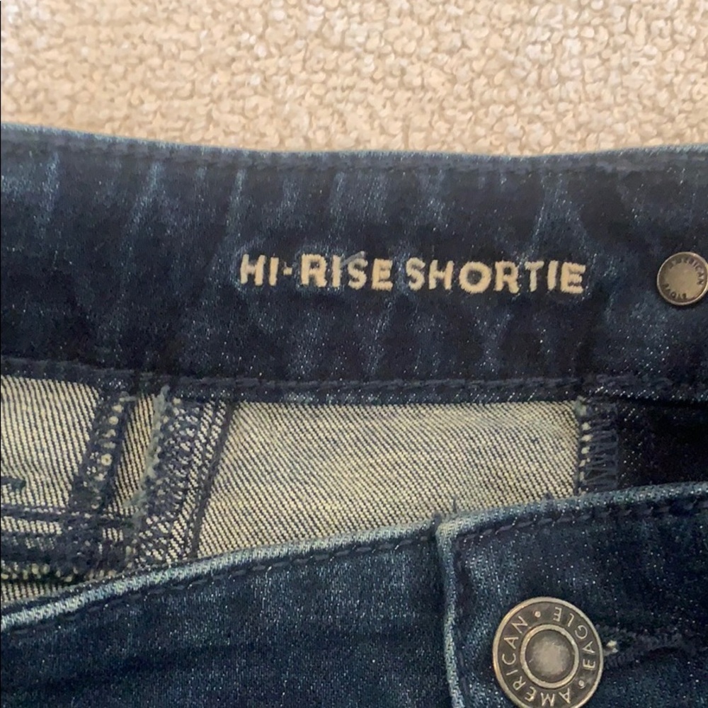 AE New W/O Tags. Hi-Rise Short Double Button -Sz 6 - Picture 4 of 4